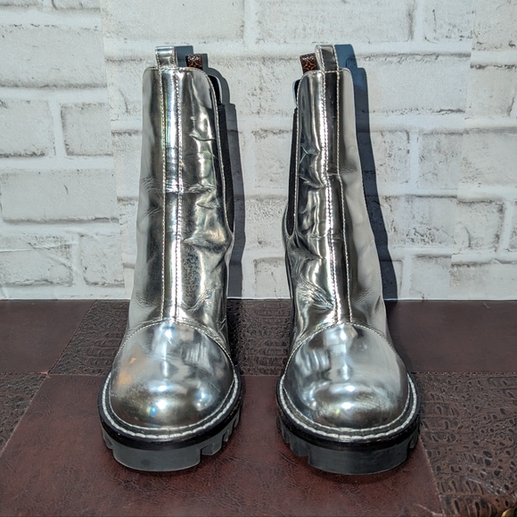 Louis Vuitton Metallic Platform Heels size 8 - Picture 12 of 16